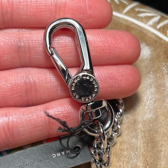 Marc by Marc Jacobs Logo Key Ring Keychain Bag Charm - Picture 7 of 9